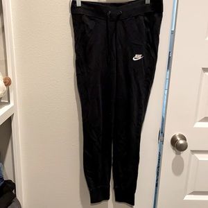 Nike joggers